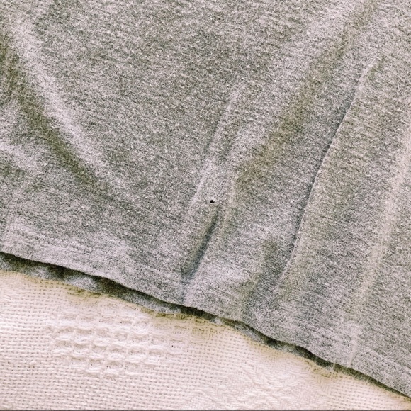 GAP grey scoop neck tee - Picture 3 of 4